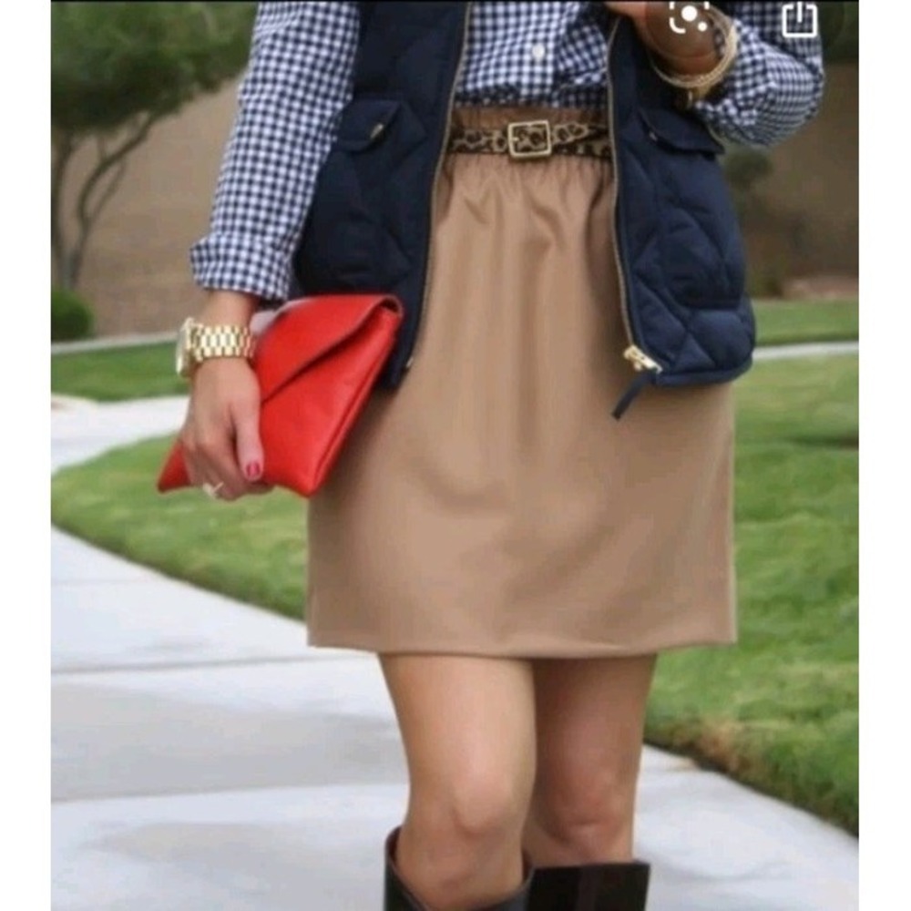 Women's J.Crew beige wool-blend skirt, size 2, featuring a wide elastic waistban
